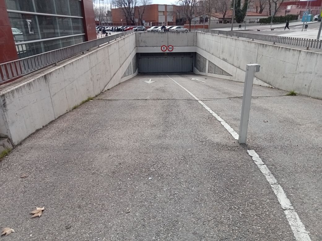 Parking of Garage to rent in Valdemoro