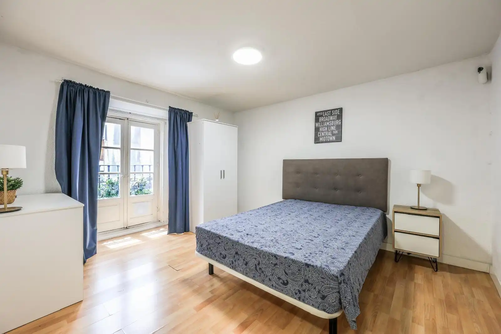 Habitación de Piso en venta en Madrid con Calefacción y Amueblado