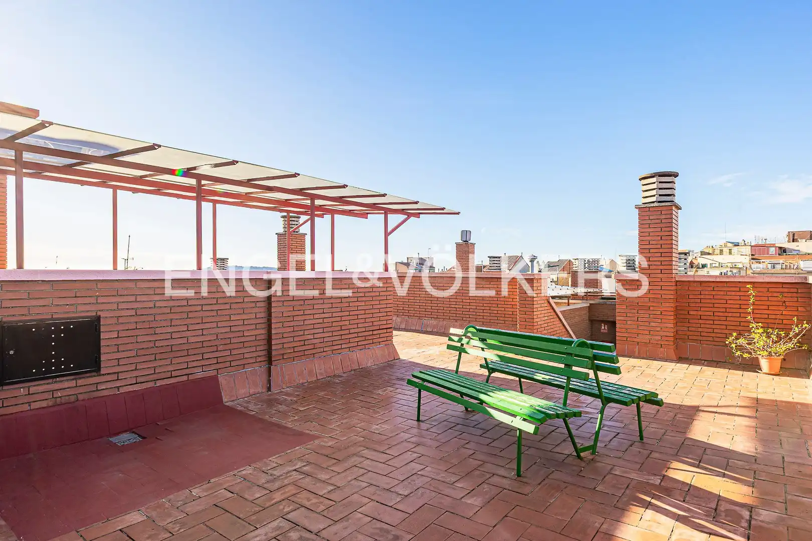 Terraza de Piso en venta en Barcelona con Calefacción, Piscina y Balcón