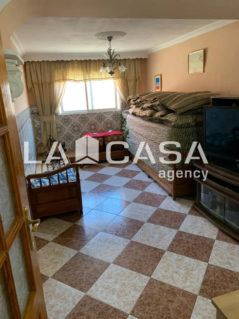 Houses for sale in Algeciras