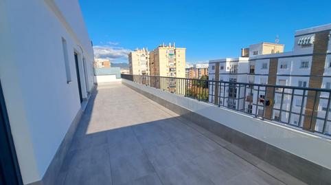 Foto 5 de Piso de alquiler en Menorca, Los Guindos - Parque Mediterráneo - Santa Paula, Málaga