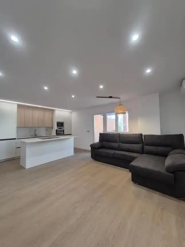 Sala de estar de Piso de alquiler en Torremolinos con Aire acondicionado, Terraza y Amueblado