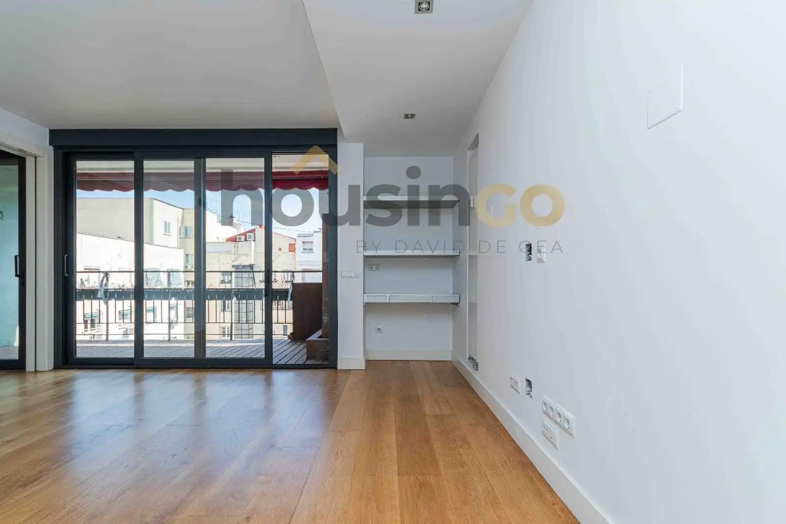 Bedroom of Flat for rent in Madrid  with Air Conditioner, Heating and Terrace