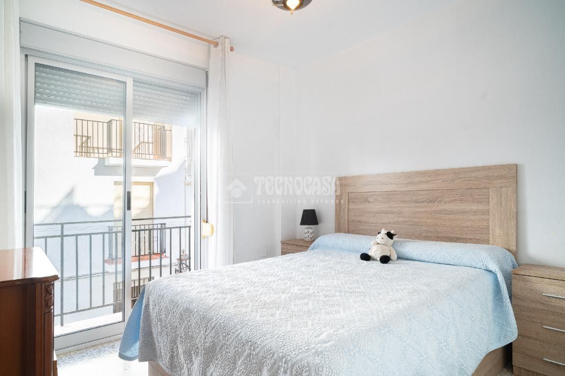 Bedroom of Flat for sale in Salobreña  with Air Conditioner and Balcony