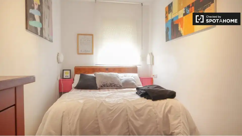 Bedroom of Flat for rent in Madrid  with Air Conditioner, Heating and Furnished