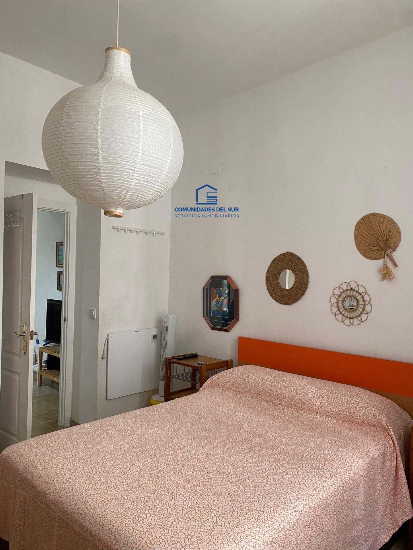 Habitación de Apartamento de alquiler en  Cádiz Capital