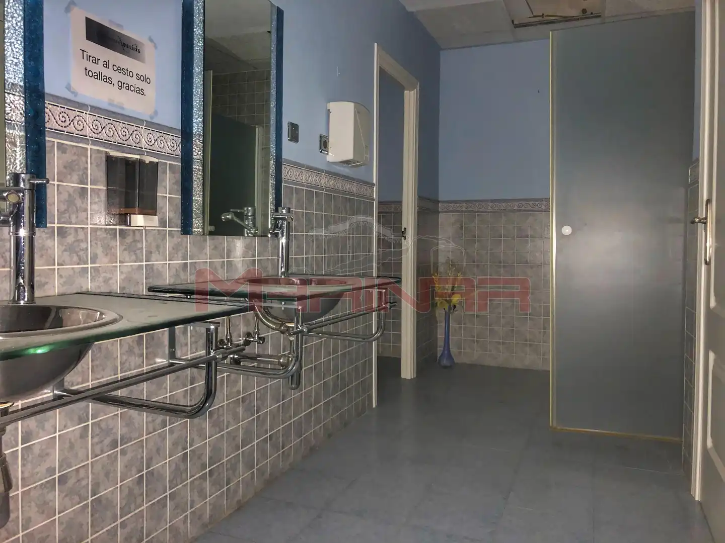 Bathroom of Commercial properties for sale in Aranjuez  with Air Conditioner