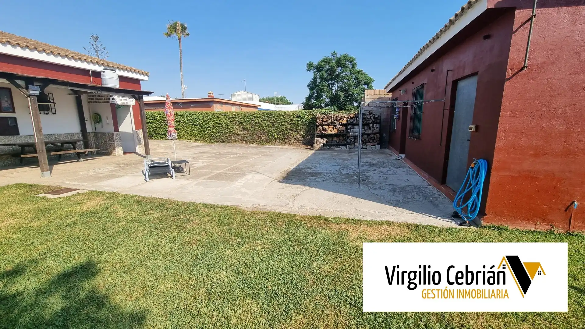 Country homes for sale in Chipiona  with Air Conditioner, Private garden and Storage room
