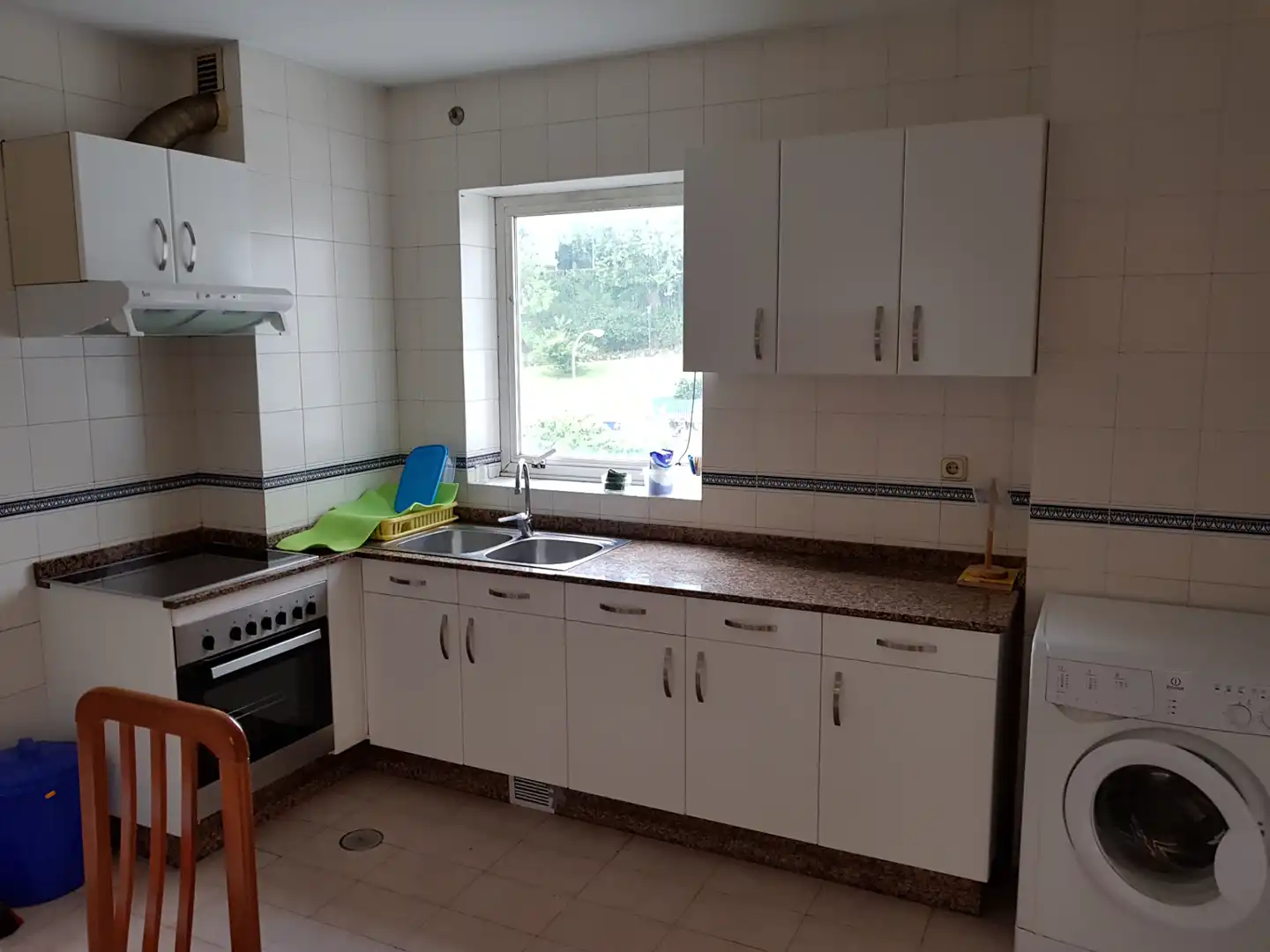 Cocina de Piso de alquiler en Santiago de Compostela  con Calefacción, Parquet y Amueblado