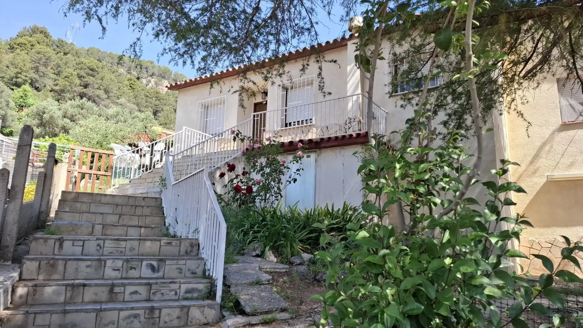 Vista exterior de Casa o chalet en venta en Vallirana con Aire acondicionado, Jardín privado y Terraza