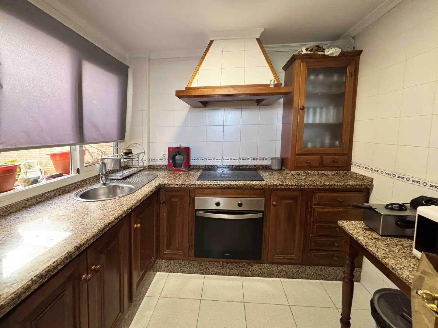 Cuina de Casa adosada en venda en Benalup-Casas Viejas amb Aire condicionat, Calefacció i Terrassa