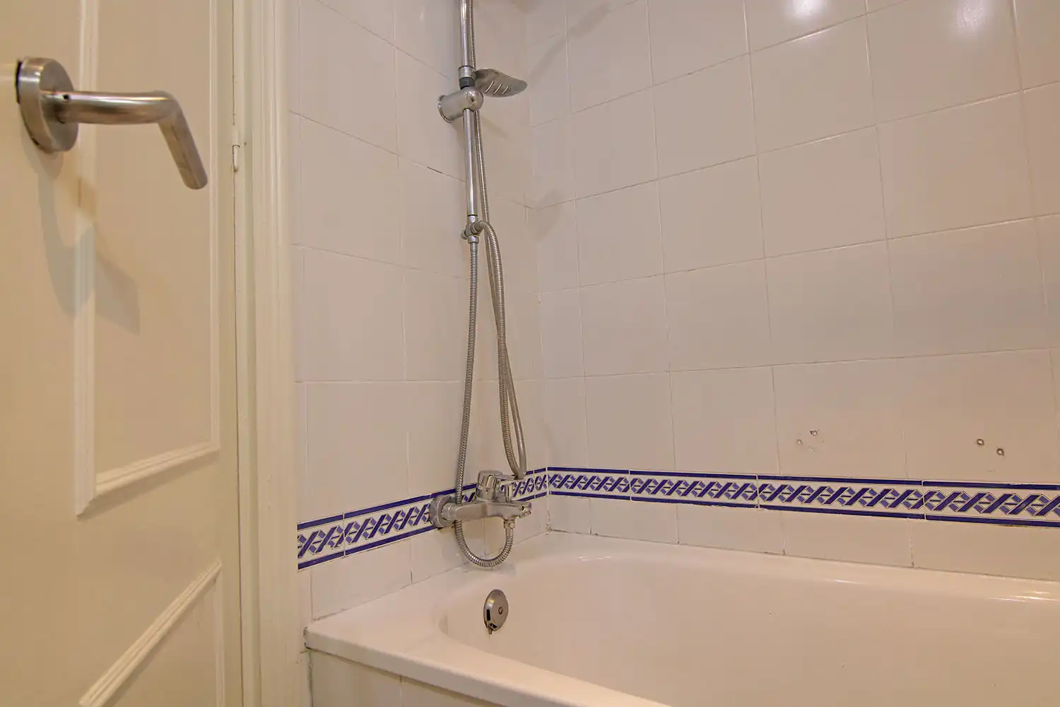 Bany de Pis en venda en Alcalá de Guadaira amb Aire condicionat