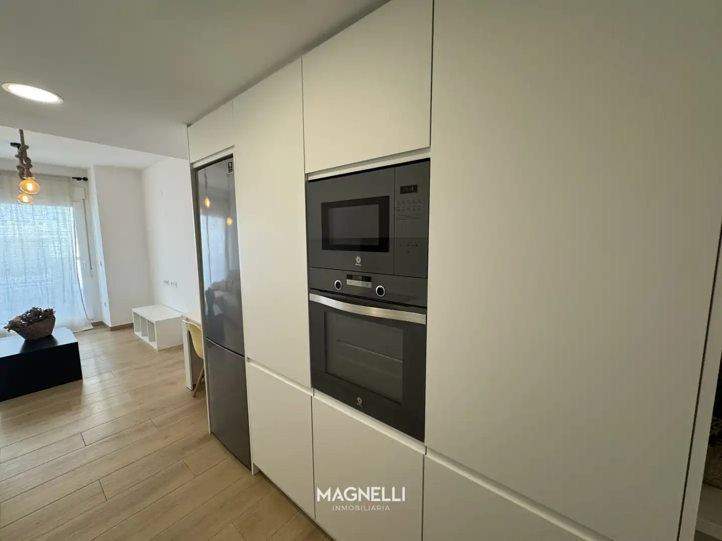 Flat for sale in Calle Manuel Maestre, Plaza Castelar - Mercado Central