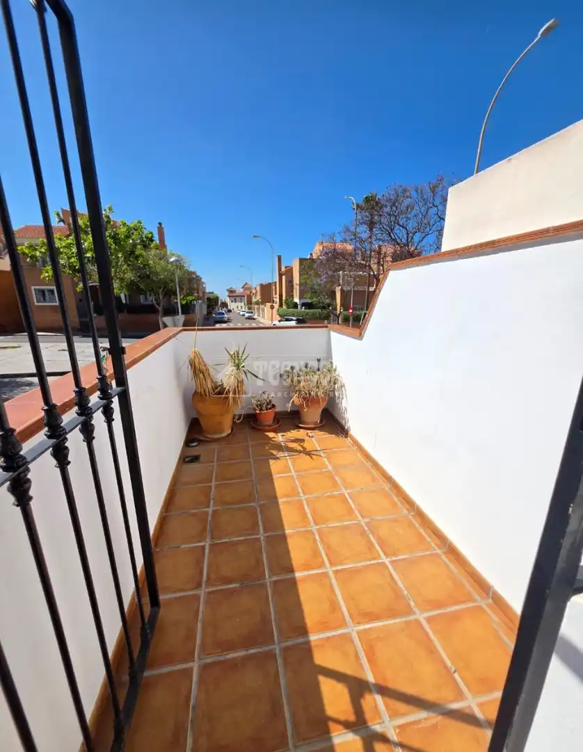Terrasse von Haus oder Chalet zum Verkauf in Almería mit Klimaanlage, Privatgarten und Terrasse