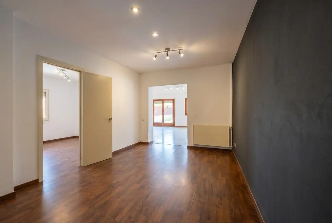 Flat for sale in Sant Hipòlit de Voltregà  with Private garden