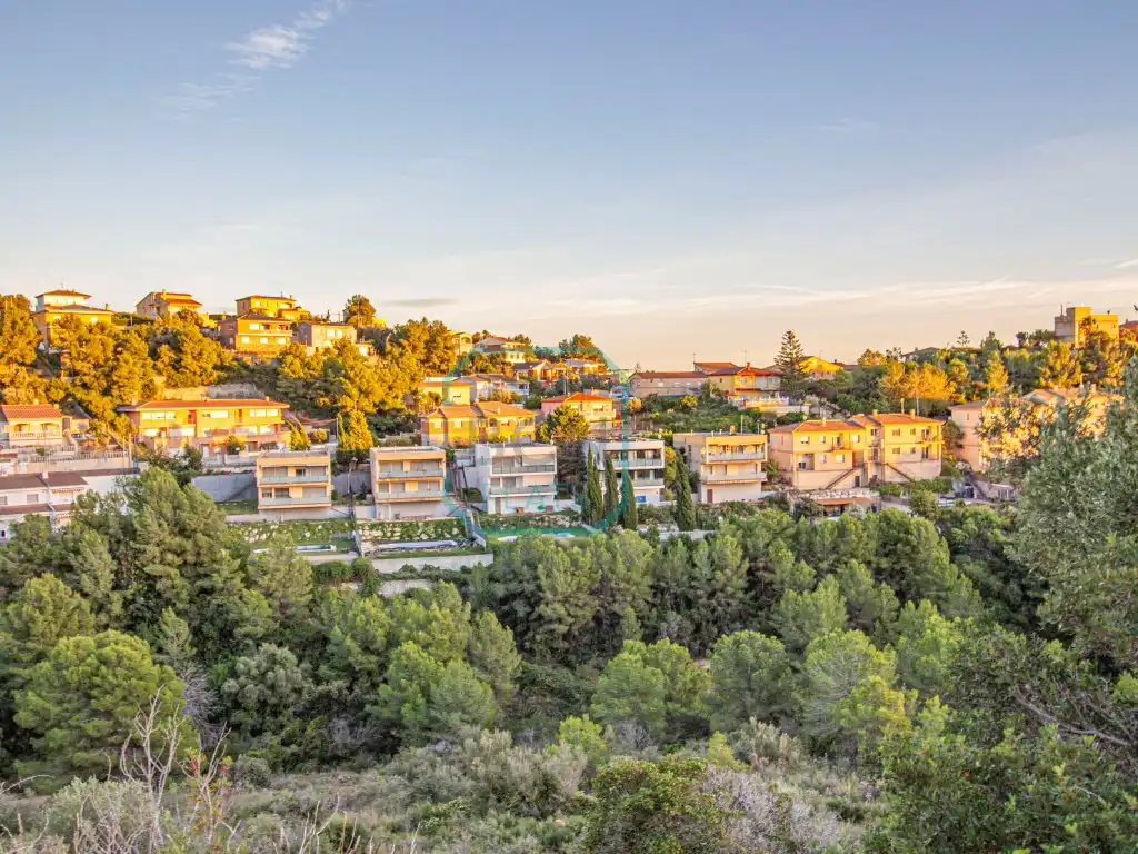 Außenansicht von Haus oder Chalet zum Verkauf in Calafell mit Klimaanlage, Schwimmbad und Balkon
