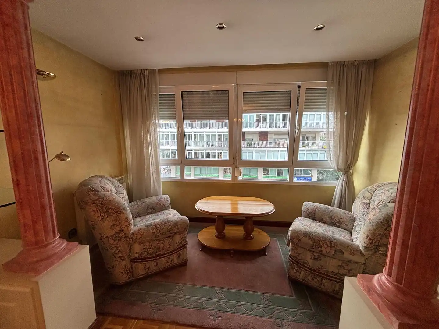 Sala de estar de Piso de alquiler en  Pamplona / Iruña con Calefacción, Parquet y Amueblado