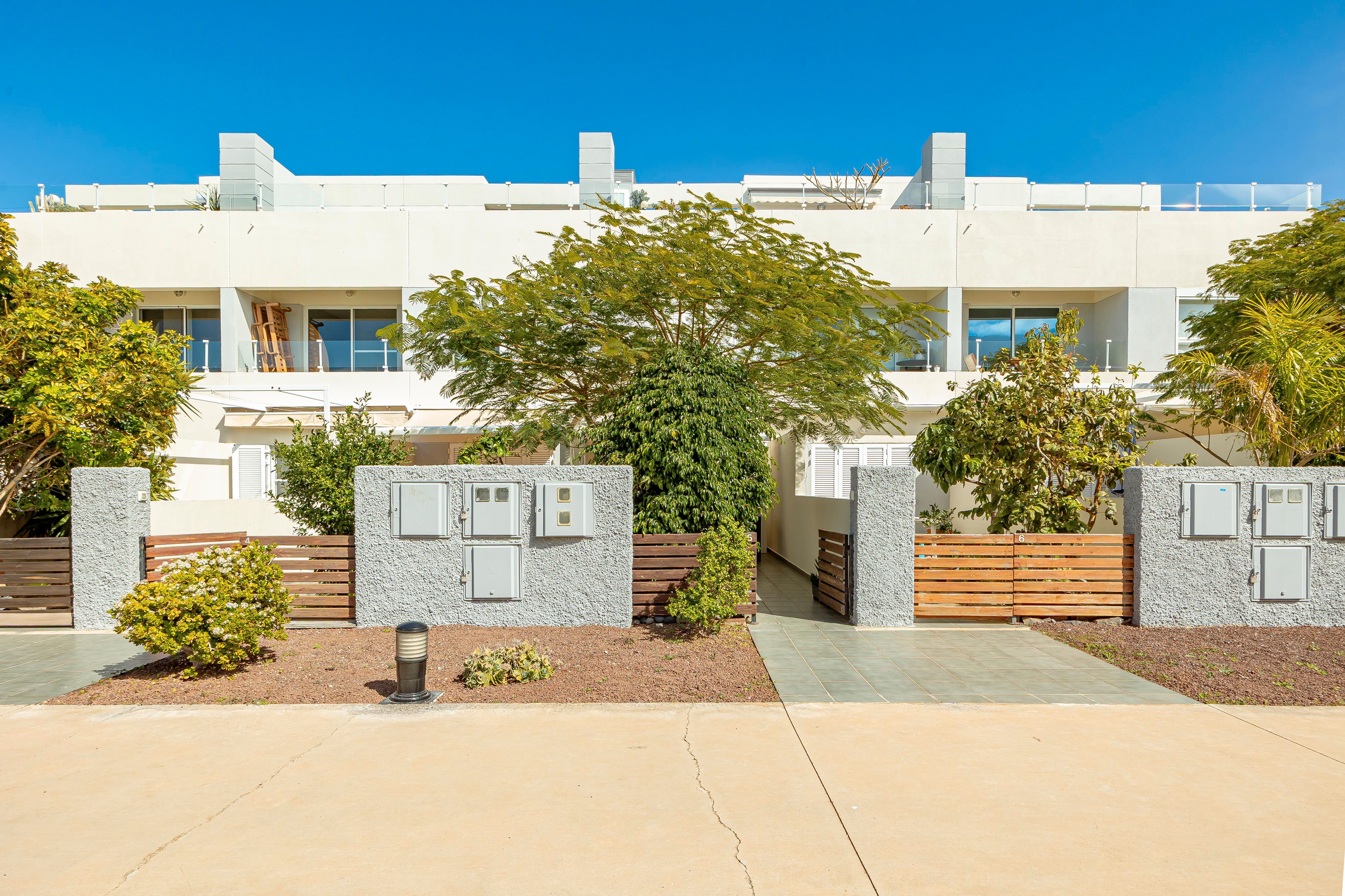 Exterior view of House or chalet for sale in Agaete  with Air Conditioner, Terrace and Storage room