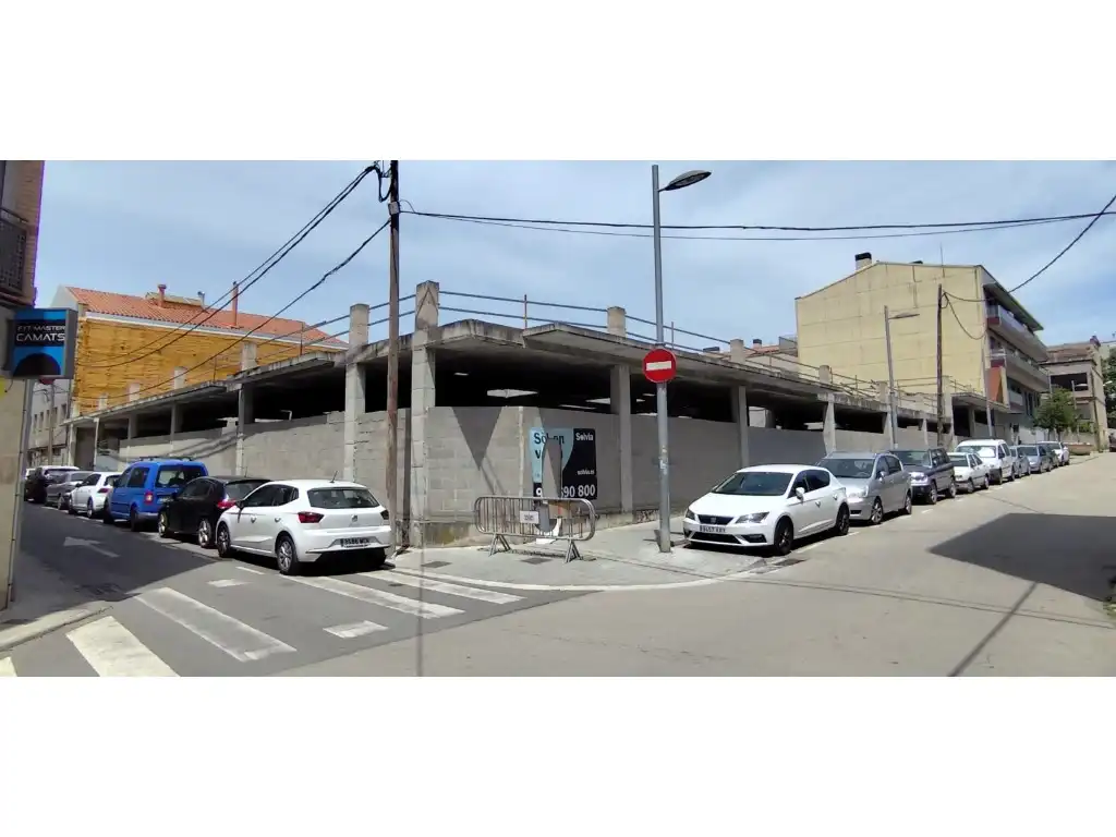 Others for sale in Calle Marti Franquesa