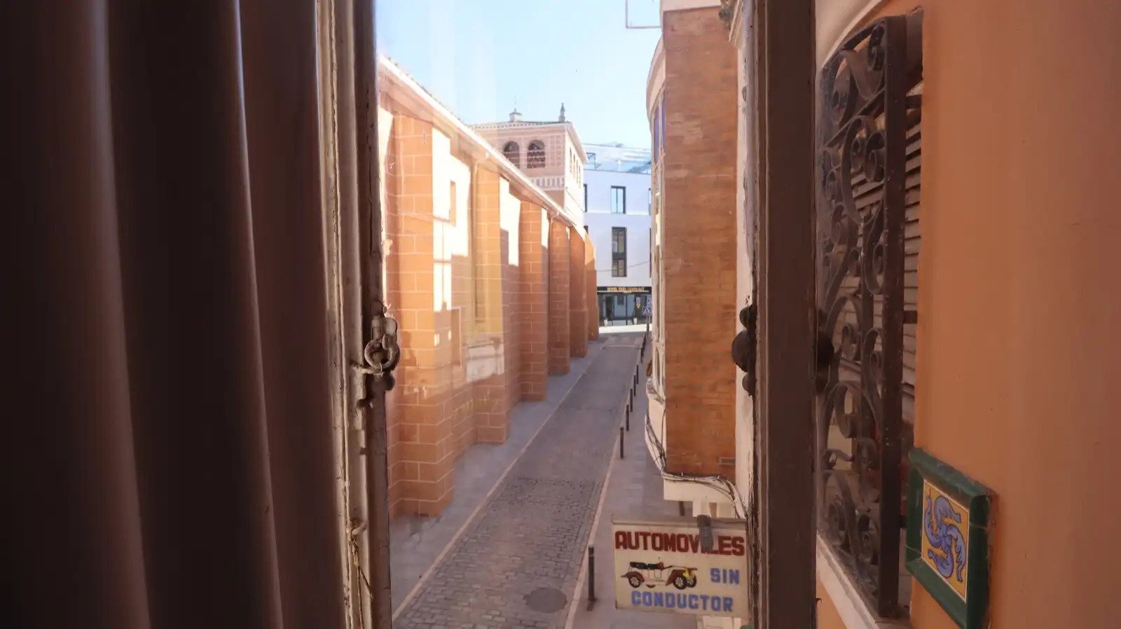 Vista exterior de Edificio en venta en Badajoz