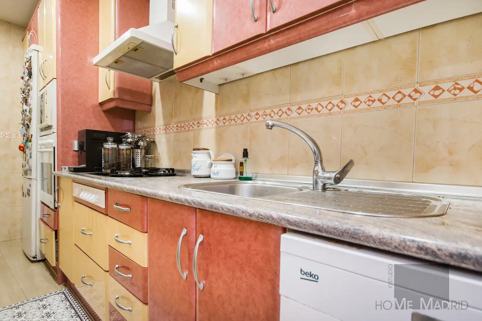 Küche von Wohnung zum Verkauf in Madrid mit Klimaanlage und Heizung