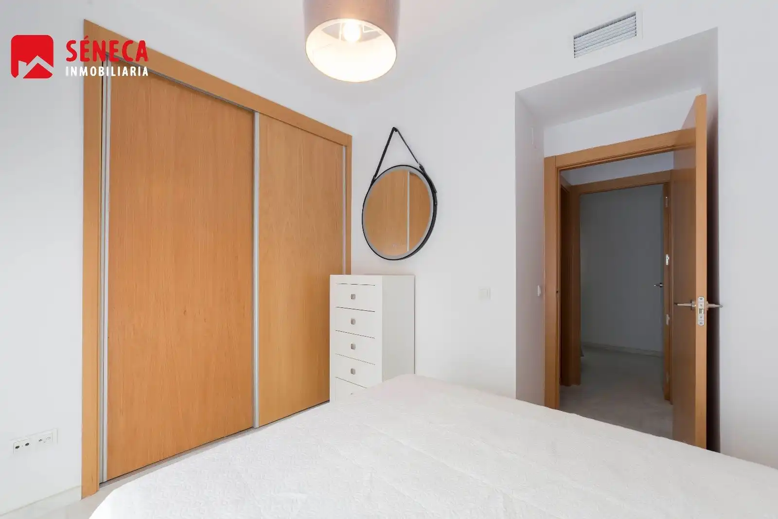 Wohnung zur Miete in Maestro Priego Lopez, Ciudad Jardín - Zoco