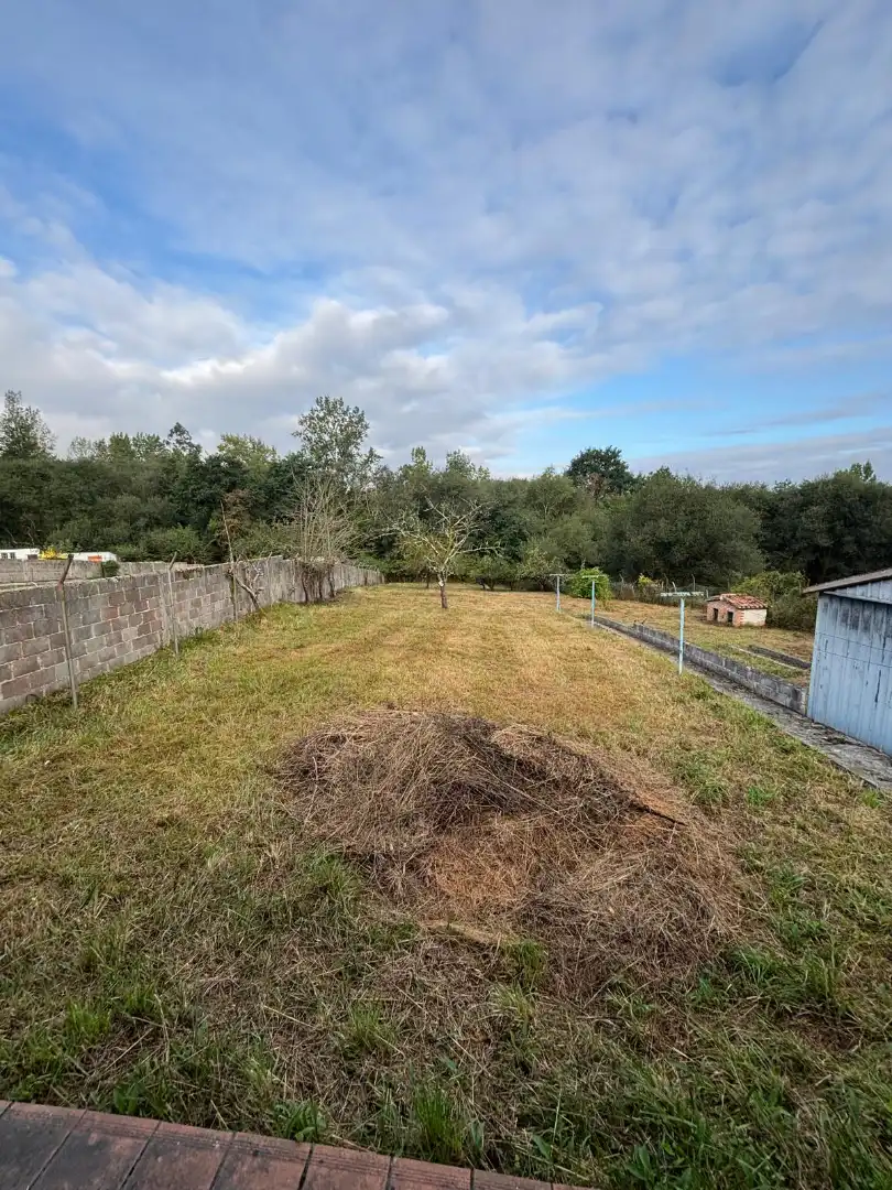 Casa adosada en venta en Oviedo  con Calefacción, Jardín privado y Amueblado