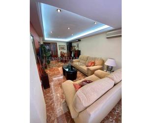 Sala d'estar de Pis de lloguer en  Almería Capital amb Aire condicionat i Moblat