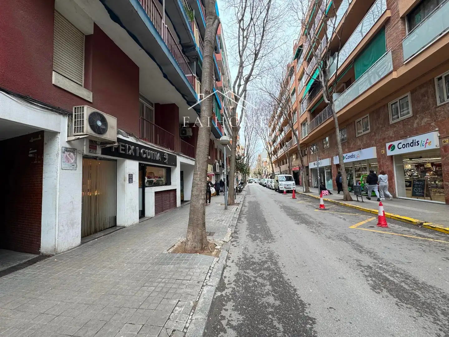 Vista exterior de Garatge en venda en Badalona