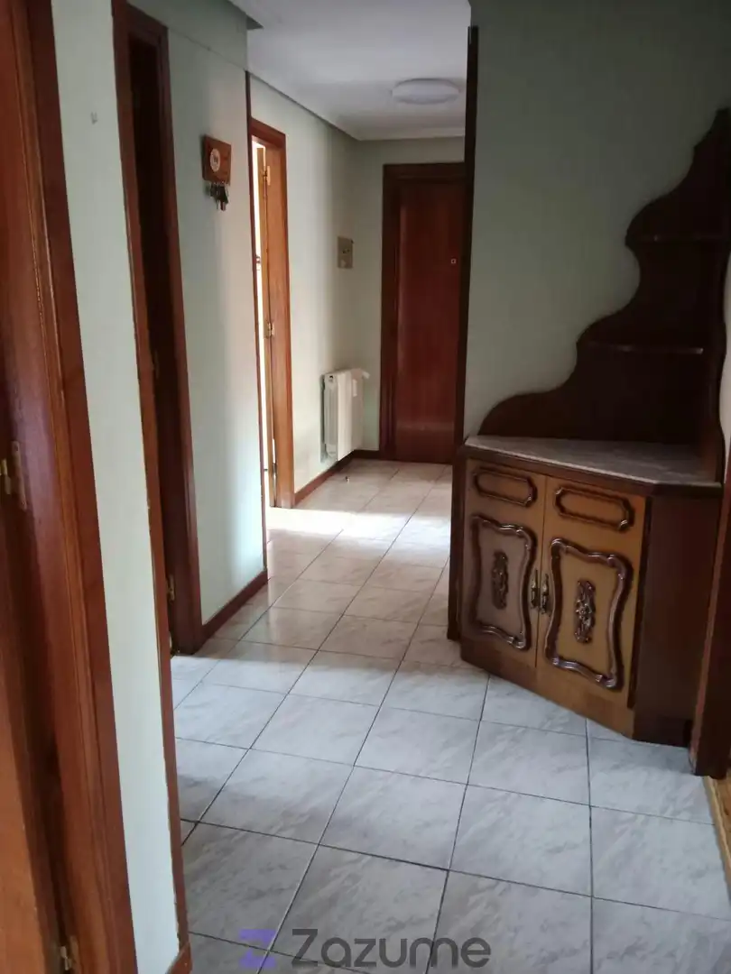 Piso de alquiler en Siero con Aire acondicionado, Calefacción y Trastero