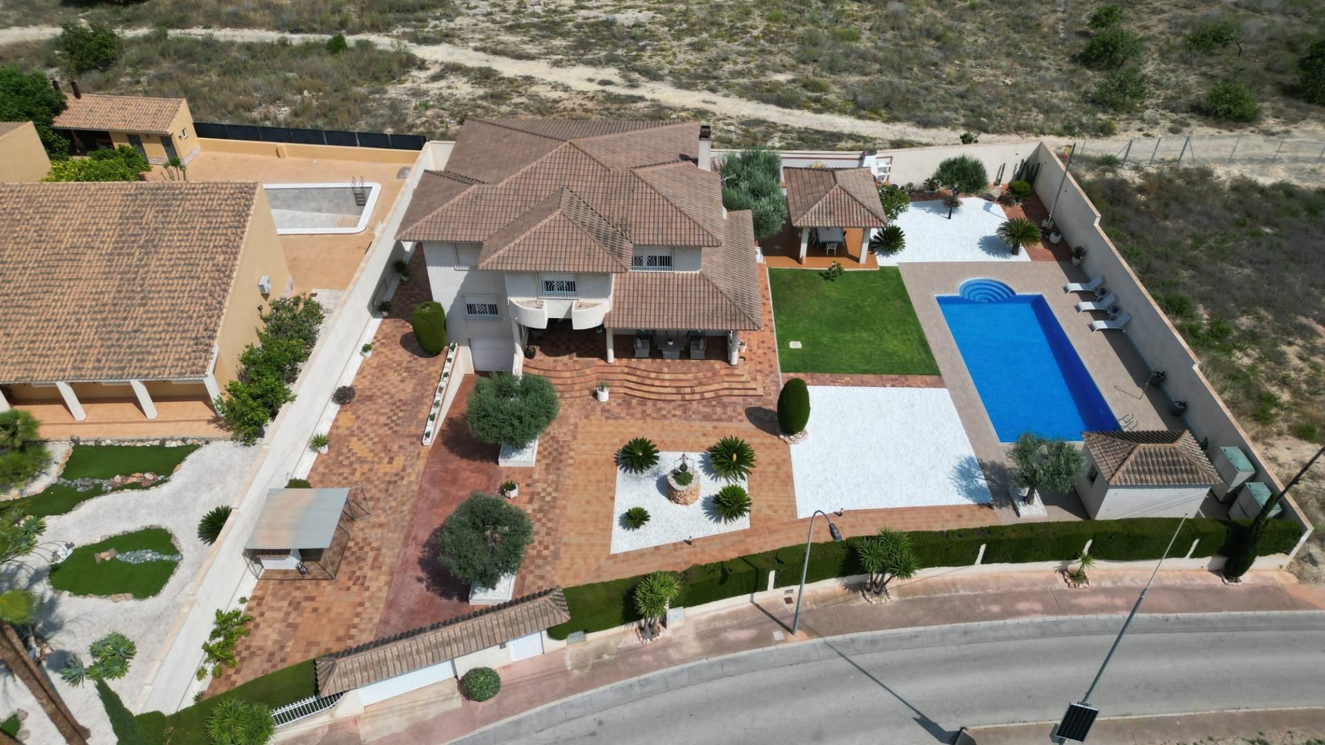 Vista exterior de Casa o xalet en venda en Cartagena amb Aire condicionat, Calefacció i Jardí privat