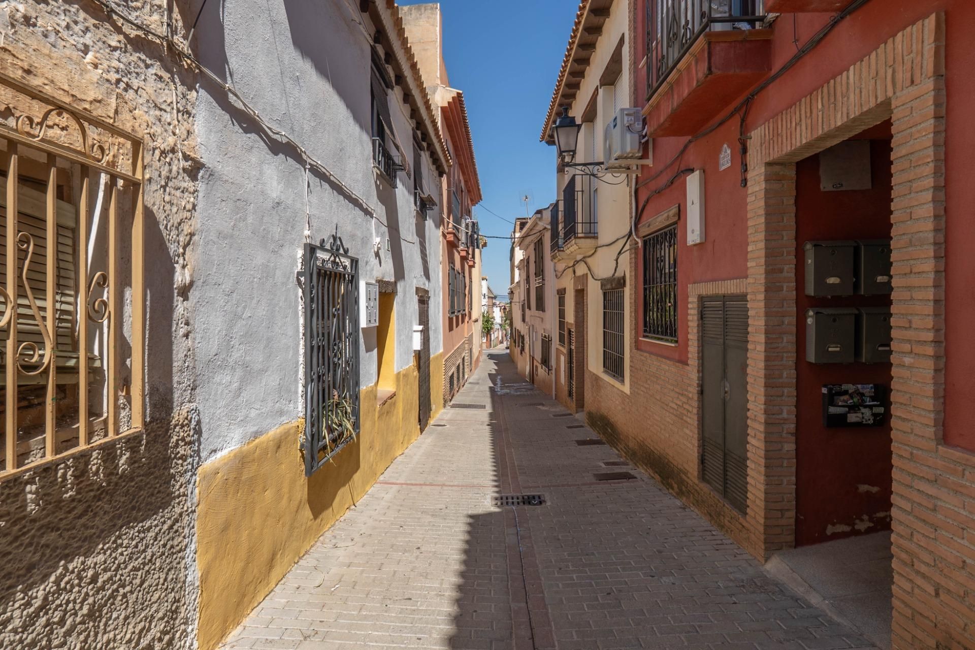 Vista exterior de Casa o xalet en venda en La Zubia