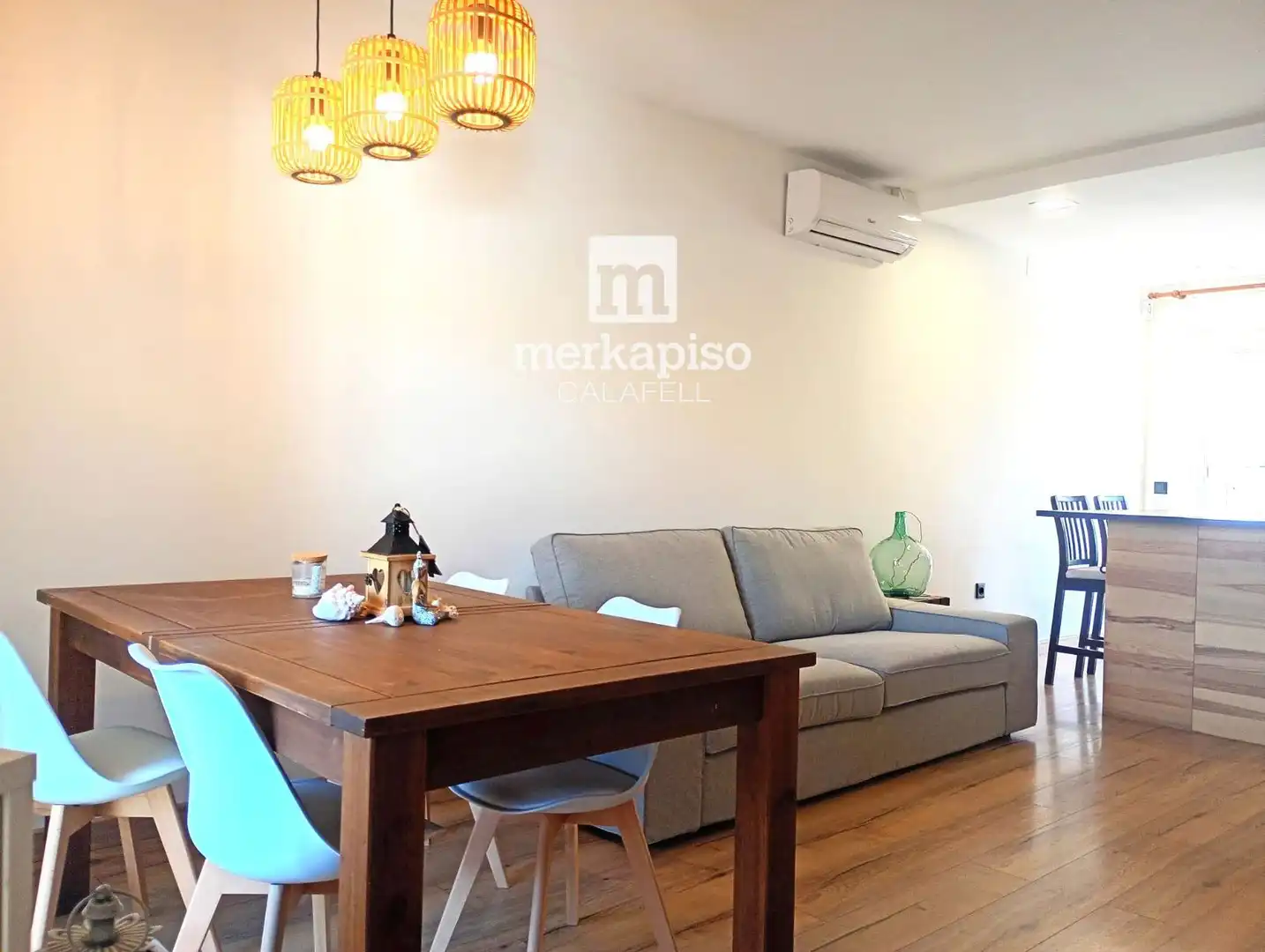 Sala de estar de Casa adosada en venta en Cunit con Aire acondicionado y Trastero