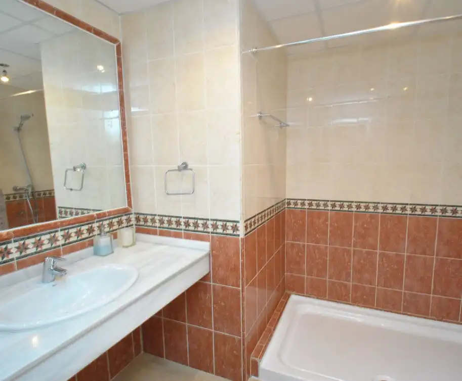 Piso con piscina en venta en Elviria - Cabopino, imagen 12