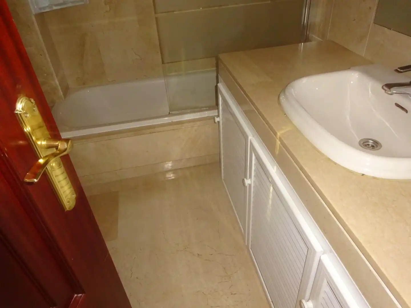 Flat for rent in Doctor Barraquer - G. Renfe - Policlínico