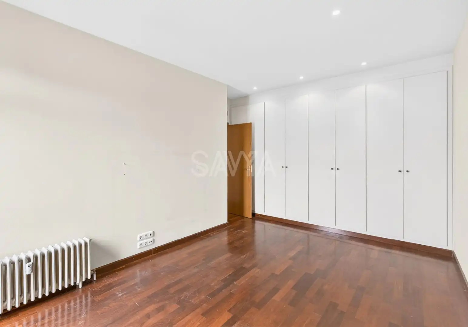 Bedroom of Attic for sale in Barcelona  with Terrace, Storage room and Swimming Pool