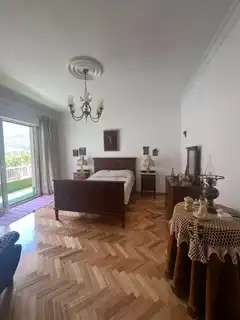 Dormitori de Casa o xalet en venda en Pontevedra Capital  amb Calefacció, Traster i Moblat