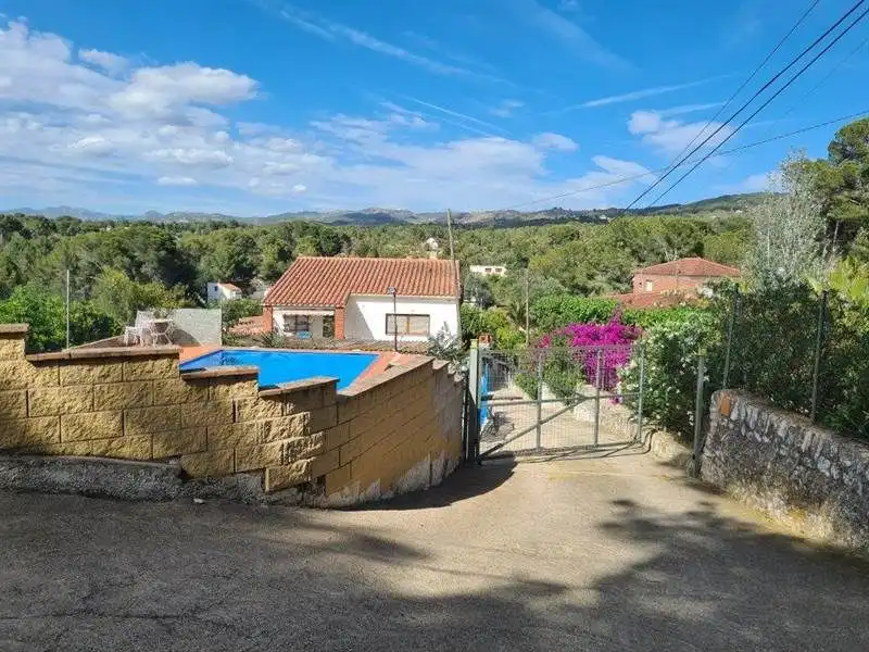Vista exterior de Casa o xalet en venda en Tortosa amb Piscina