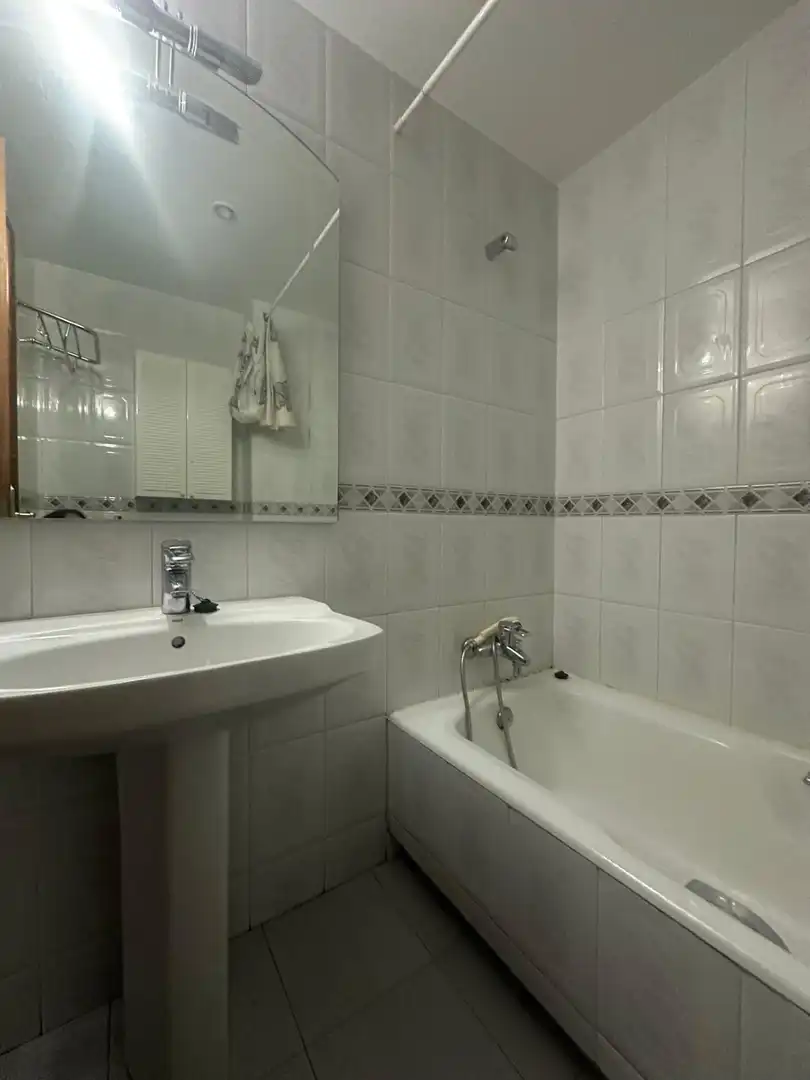 Baño de Piso en venta en León Capital  con Calefacción, Terraza y TV
