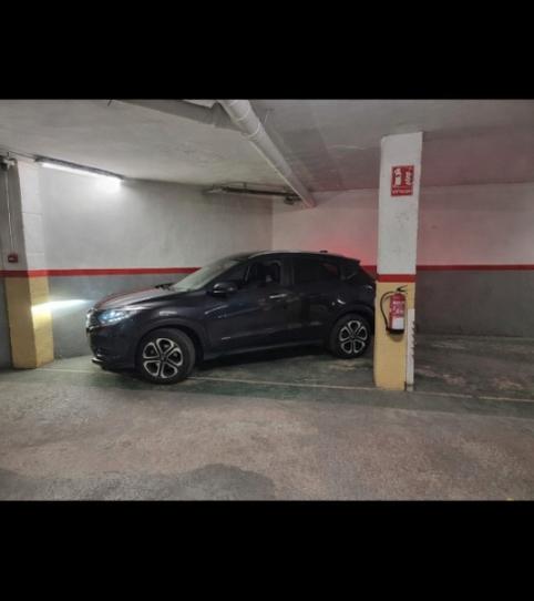 Foto 2 de Garatge de lloguer a Carrer Major, 87, Castell - Poble Vell, Castelldefels