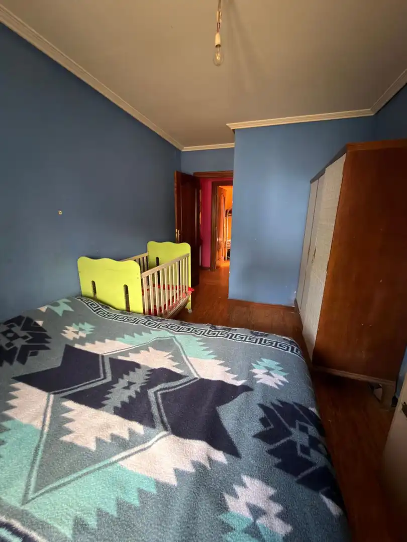 Dormitori de Pis en venda en Venta de Baños amb Calefacció i Terrassa