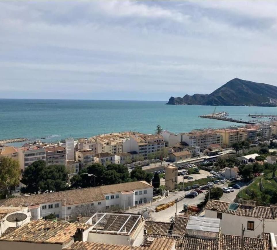 Vista exterior de Casa adosada en venda en Altea amb Aire condicionat, Calefacció i Terrassa