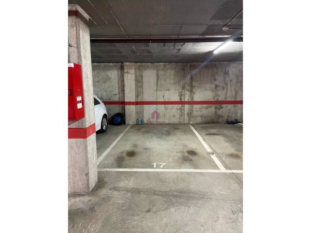 Garaje en Venta en Avenida Madrid en Torre-Sana