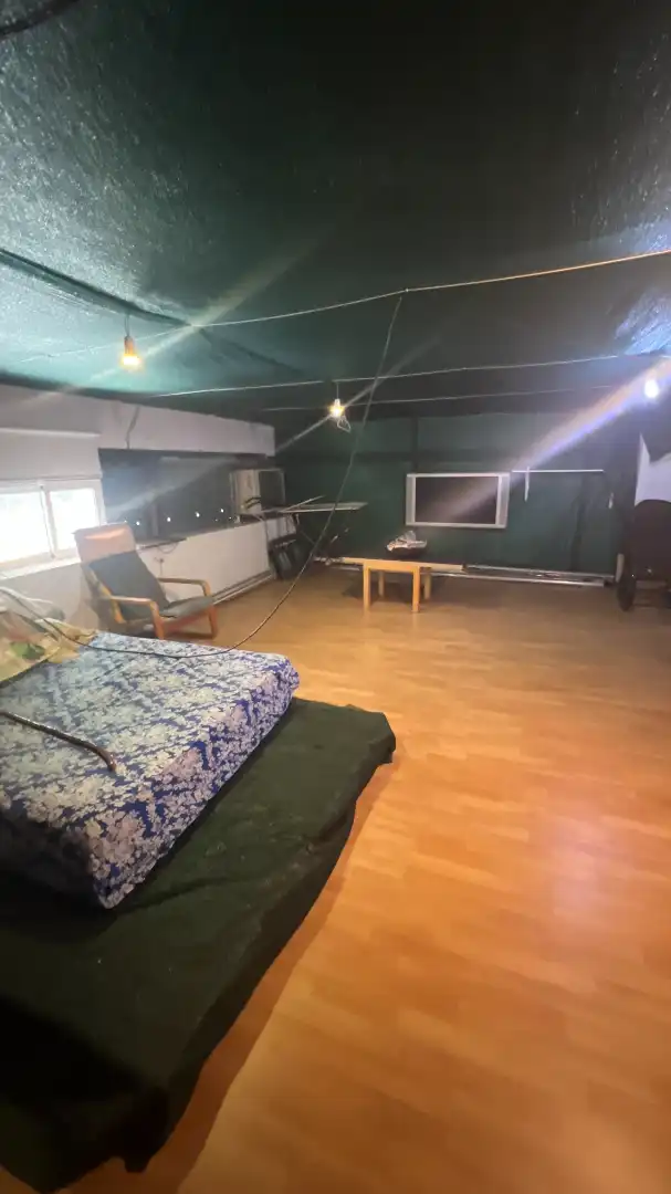 Local en venta en Terrassa con Parquet y Alarma