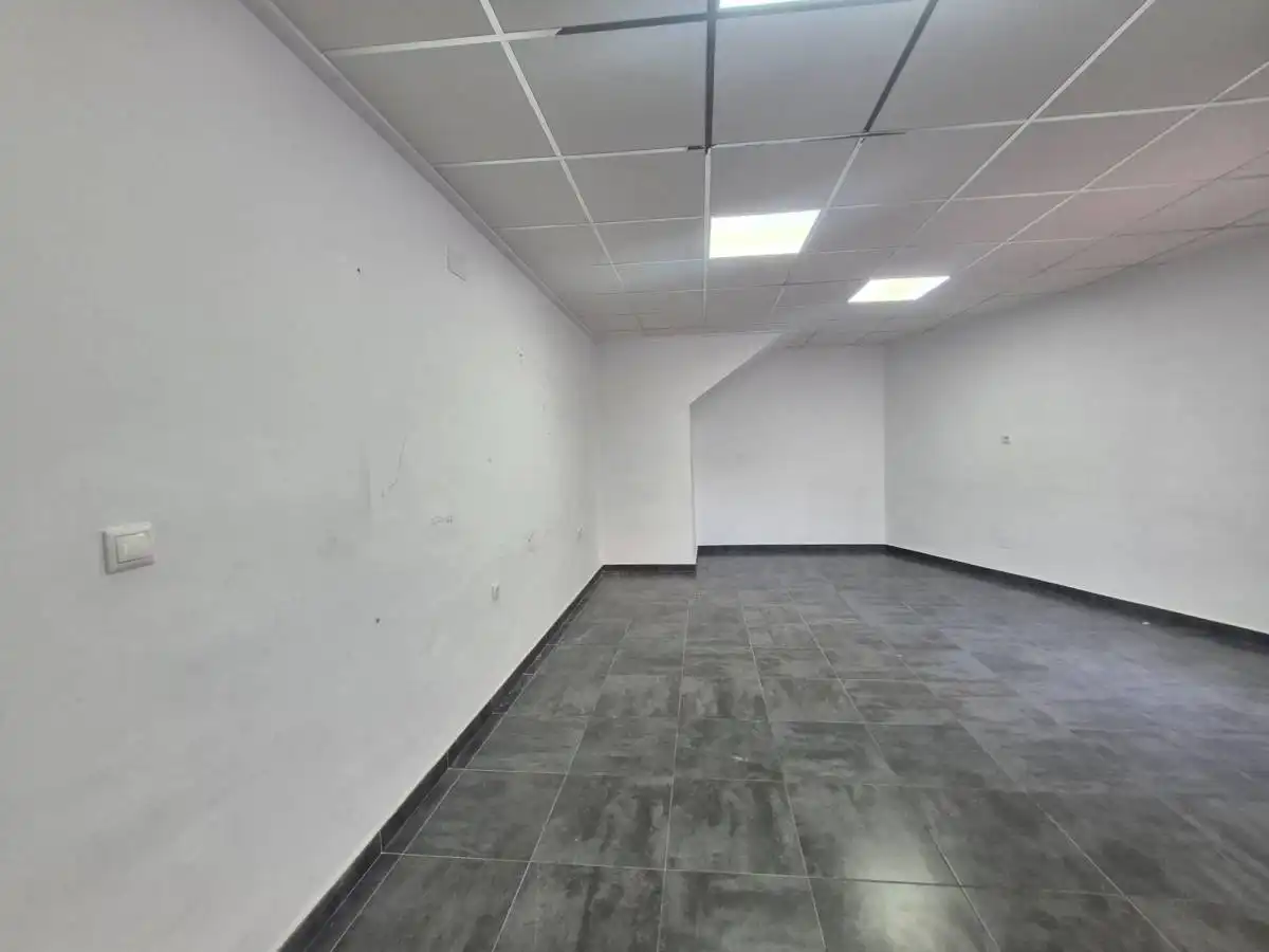 Locale commerciale in affitto a C. Vega Baja, imagen 15