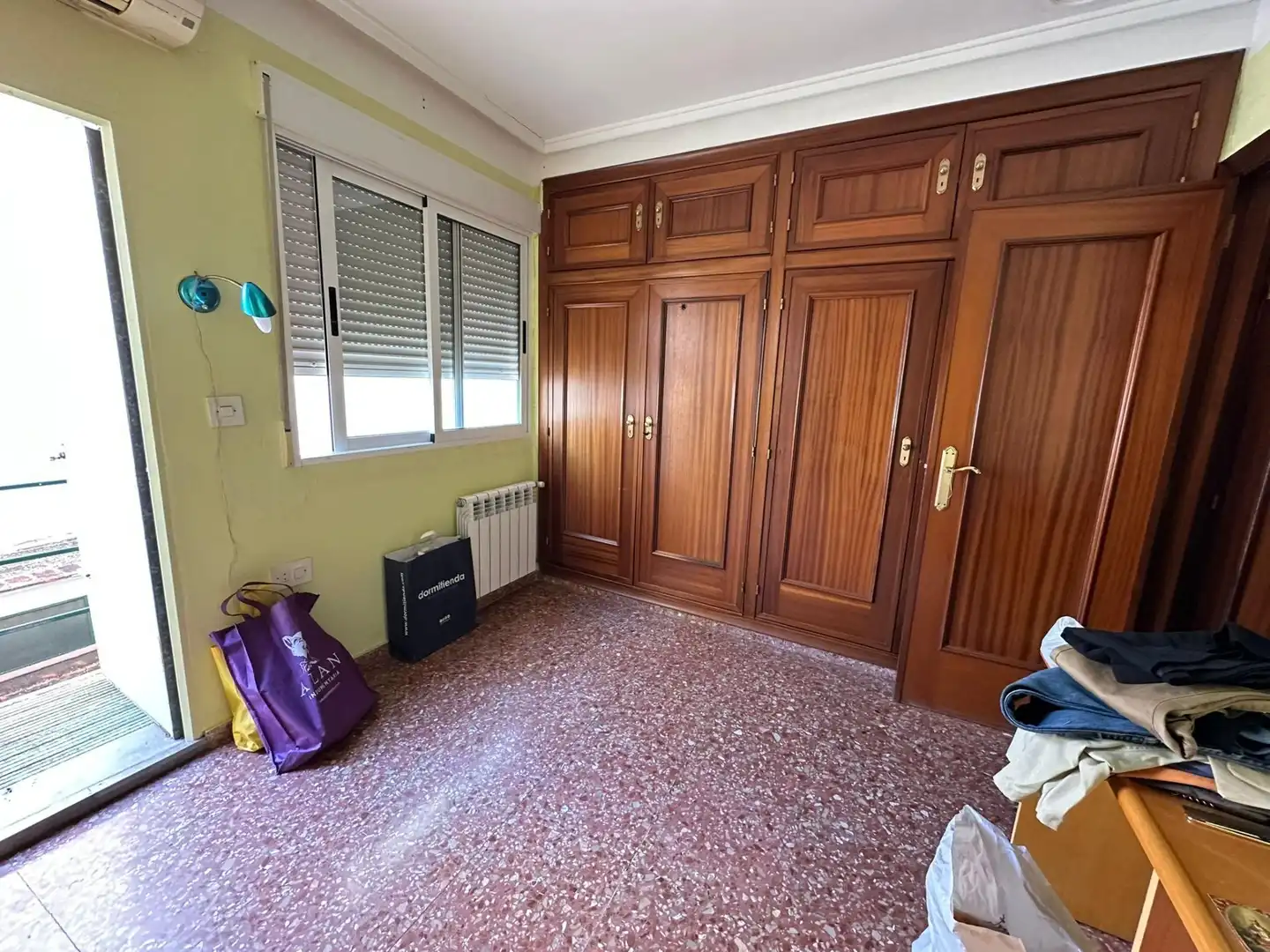 Dormitori de Pis en venda en Llíria amb Calefacció, Terrassa i Balcó