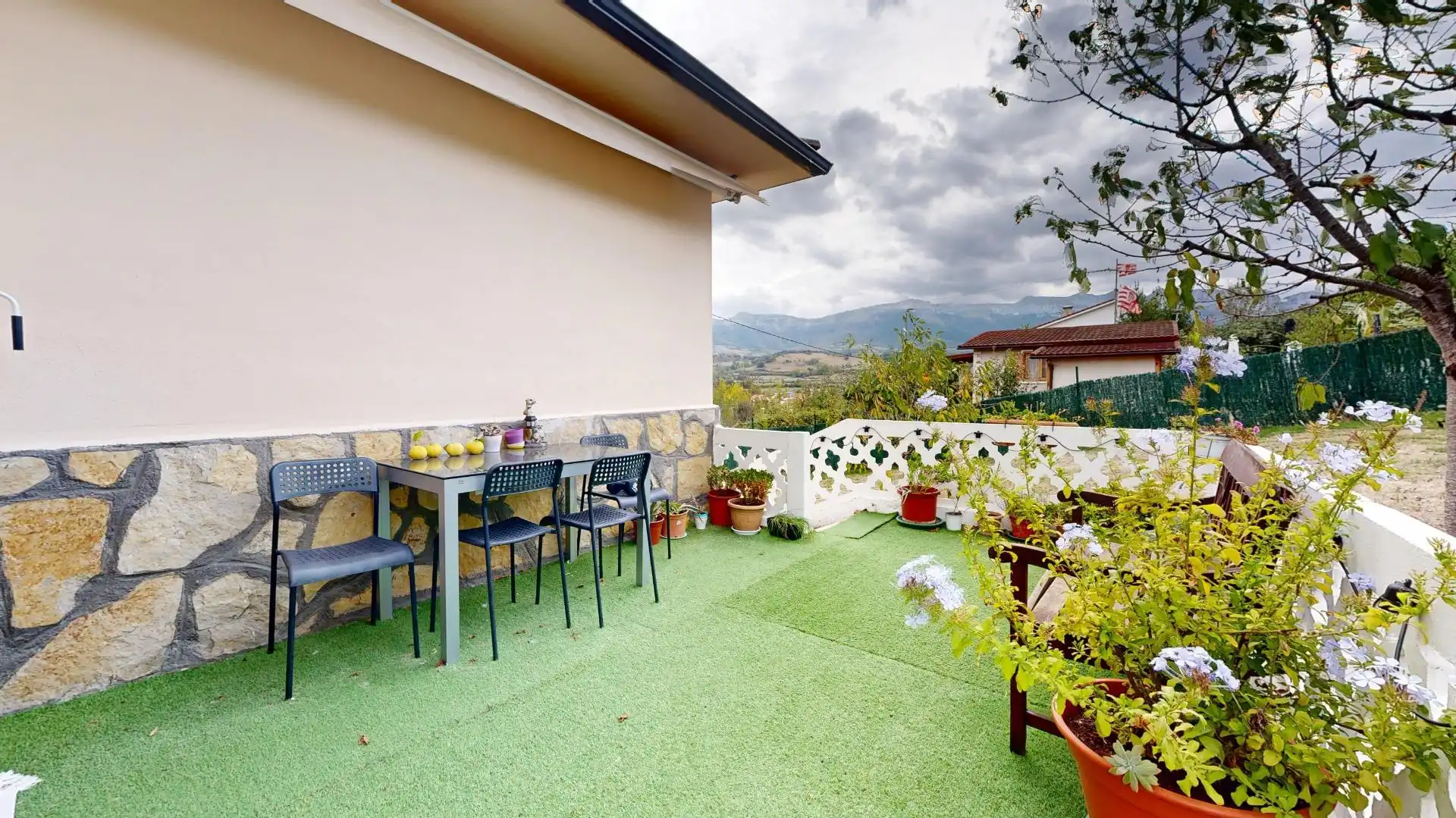 Chalet con piscina en venta en Calle Mirador de Entrambasaguas, imagen 4