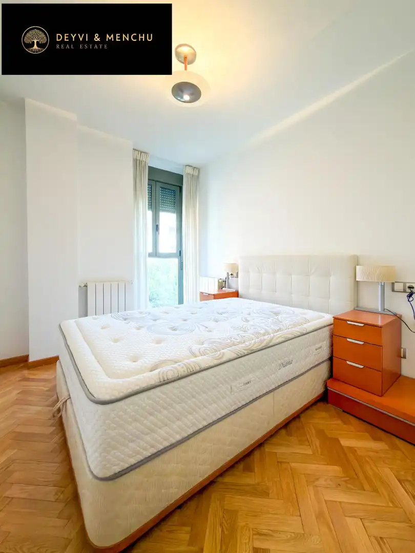 Bedroom of Flat for sale in Madrid  with Air Conditioner, Heating and Storage room