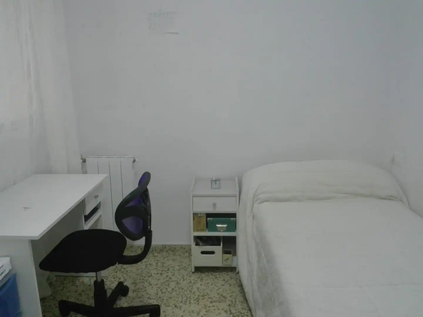 Bedroom of Flat for rent in Granada  with Heating, Furnished and Balcony