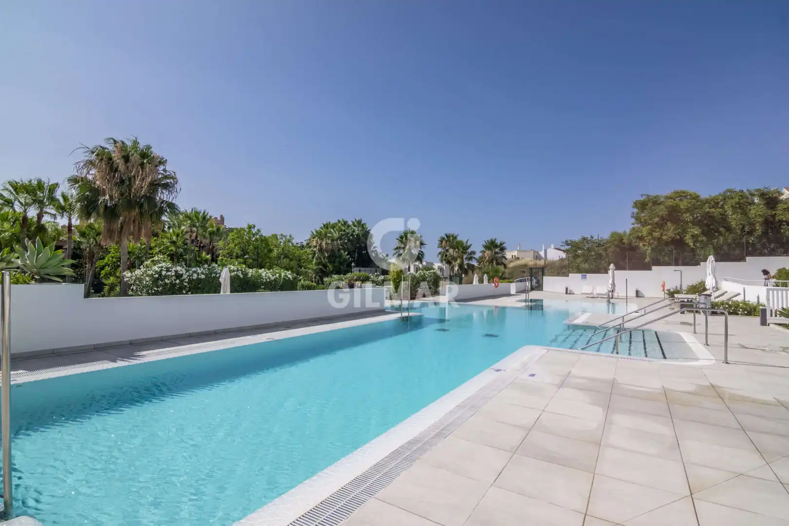 Piscina de Apartament en venda en Estepona amb Calefacció, Traster i Piscina